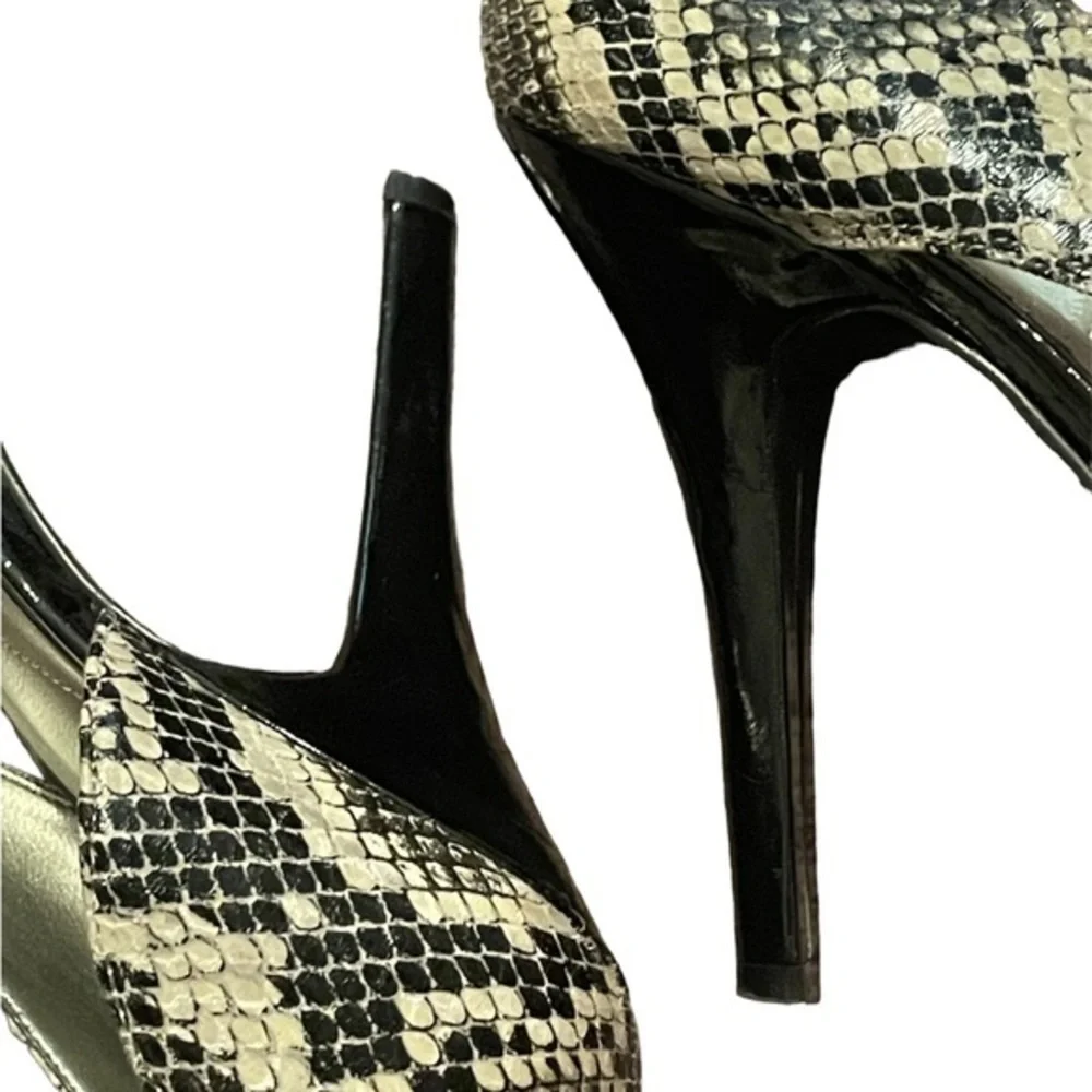 Guess‎ Platform Heels - Black / Snake Skin